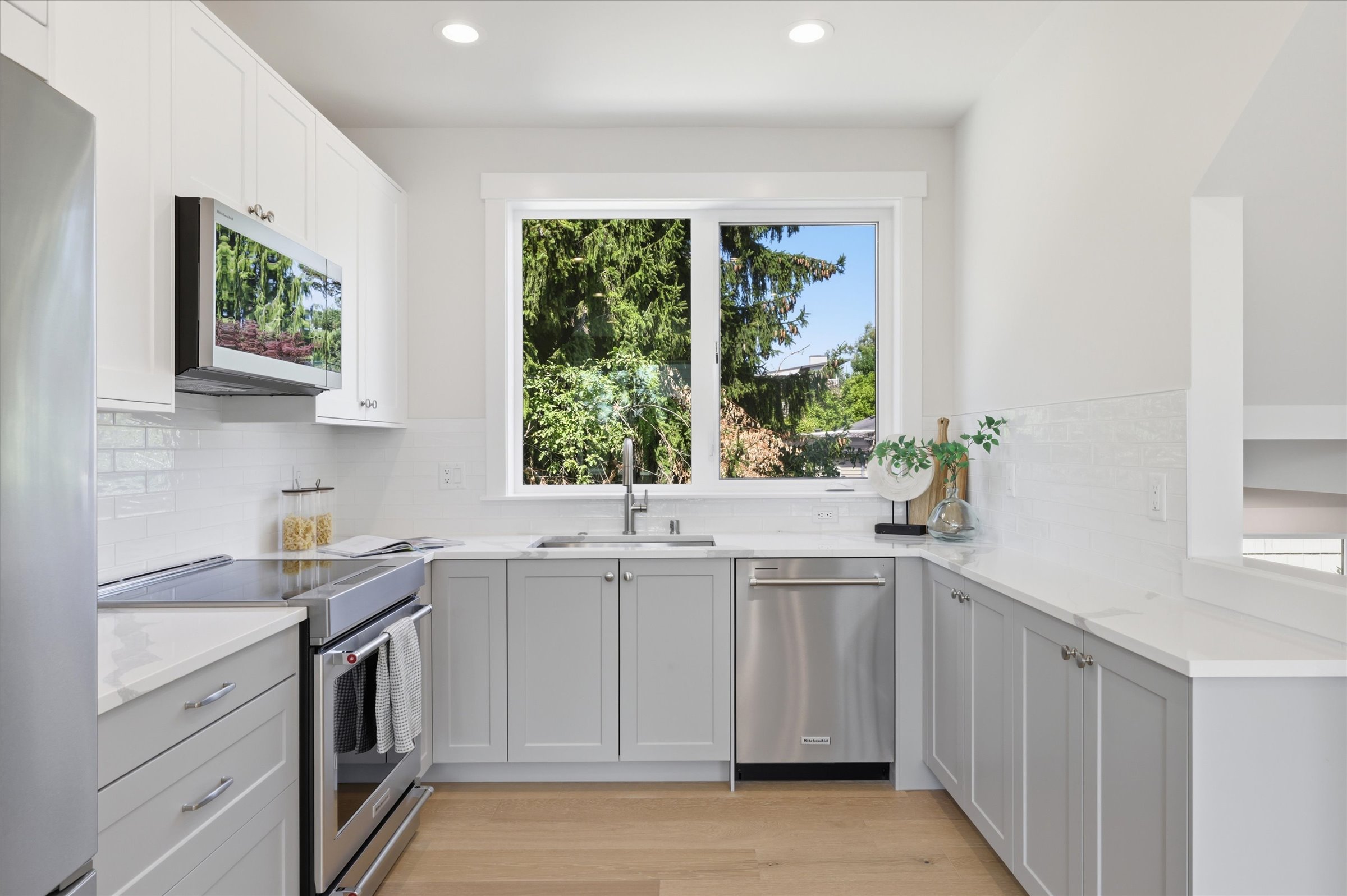  8815 Densmore Ave N Unit #B, Seattle, WA 98103 - 物件實景
