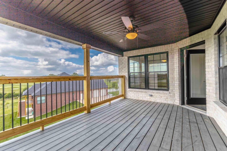 Richmond, Kentucky, 40475, United States, 5 Bedrooms Bedrooms, ,5 BathroomsBathrooms,Residential,For Sale,1881286