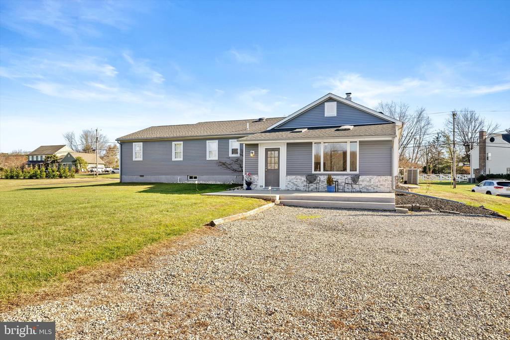 Allentown, New Jersey, 08501, United States, 4 Bedrooms Bedrooms, ,3 BathroomsBathrooms,Residential,For Sale,1998069