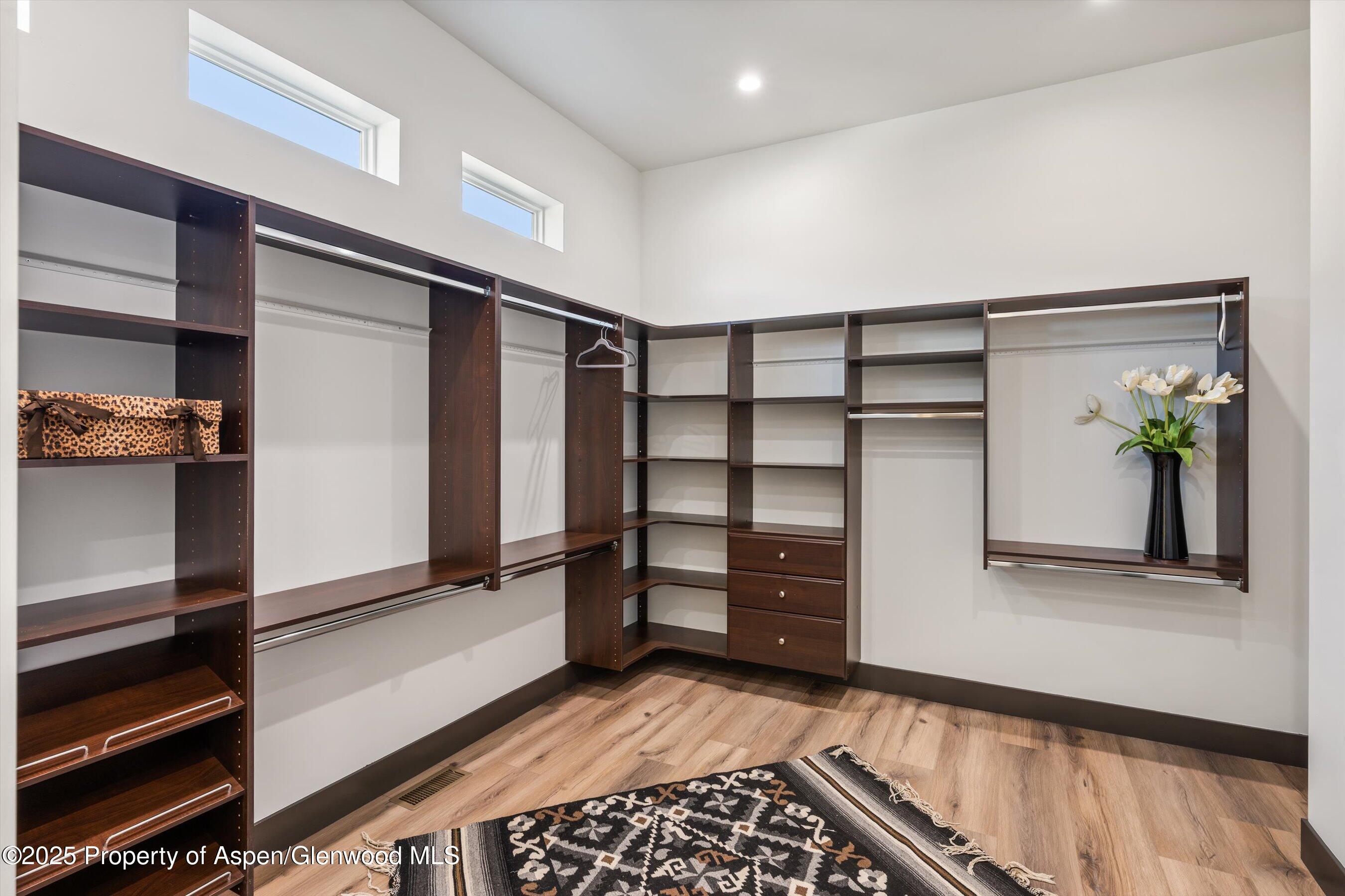 Glenwood Springs, Colorado, 81601, United States, 4 Bedrooms Bedrooms, ,4 BathroomsBathrooms,Residential,For Sale,1794897