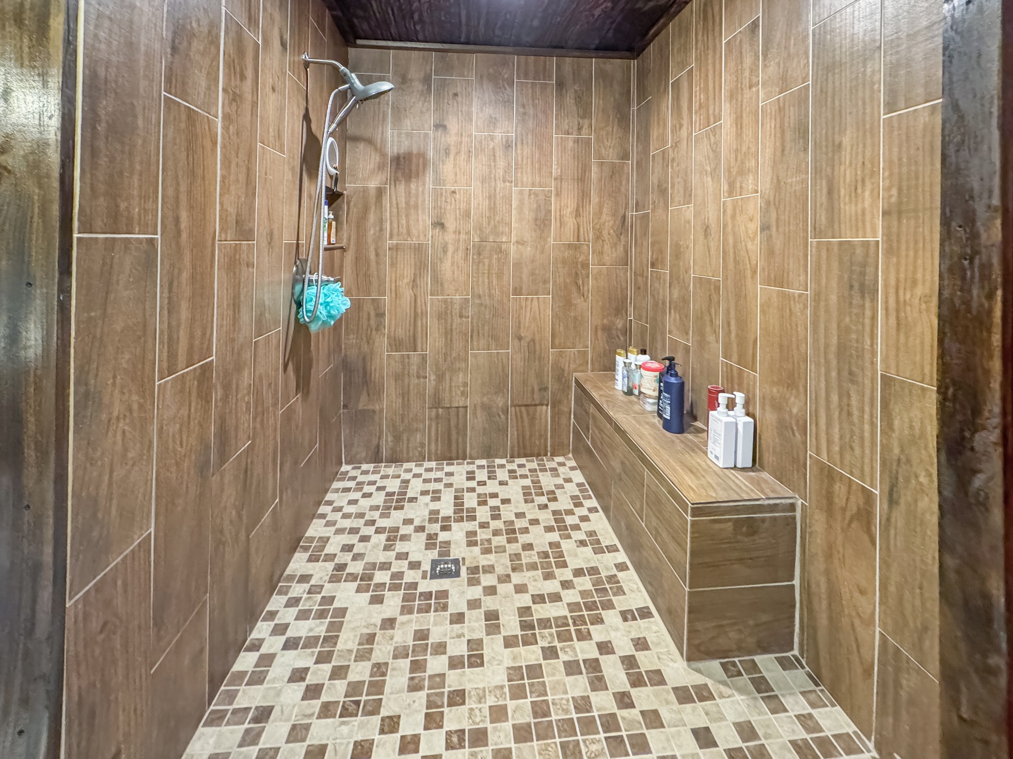 Dover, Tennessee, 37058, United States, 3 Bedrooms Bedrooms, ,3 BathroomsBathrooms,Residential,For Sale,1935752