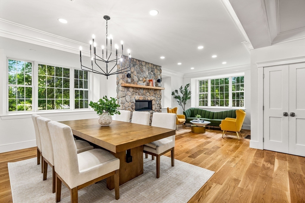 Natick, Massachusetts, 01760, United States, 5 Bedrooms Bedrooms, ,6 BathroomsBathrooms,Residential,For Sale,1901321