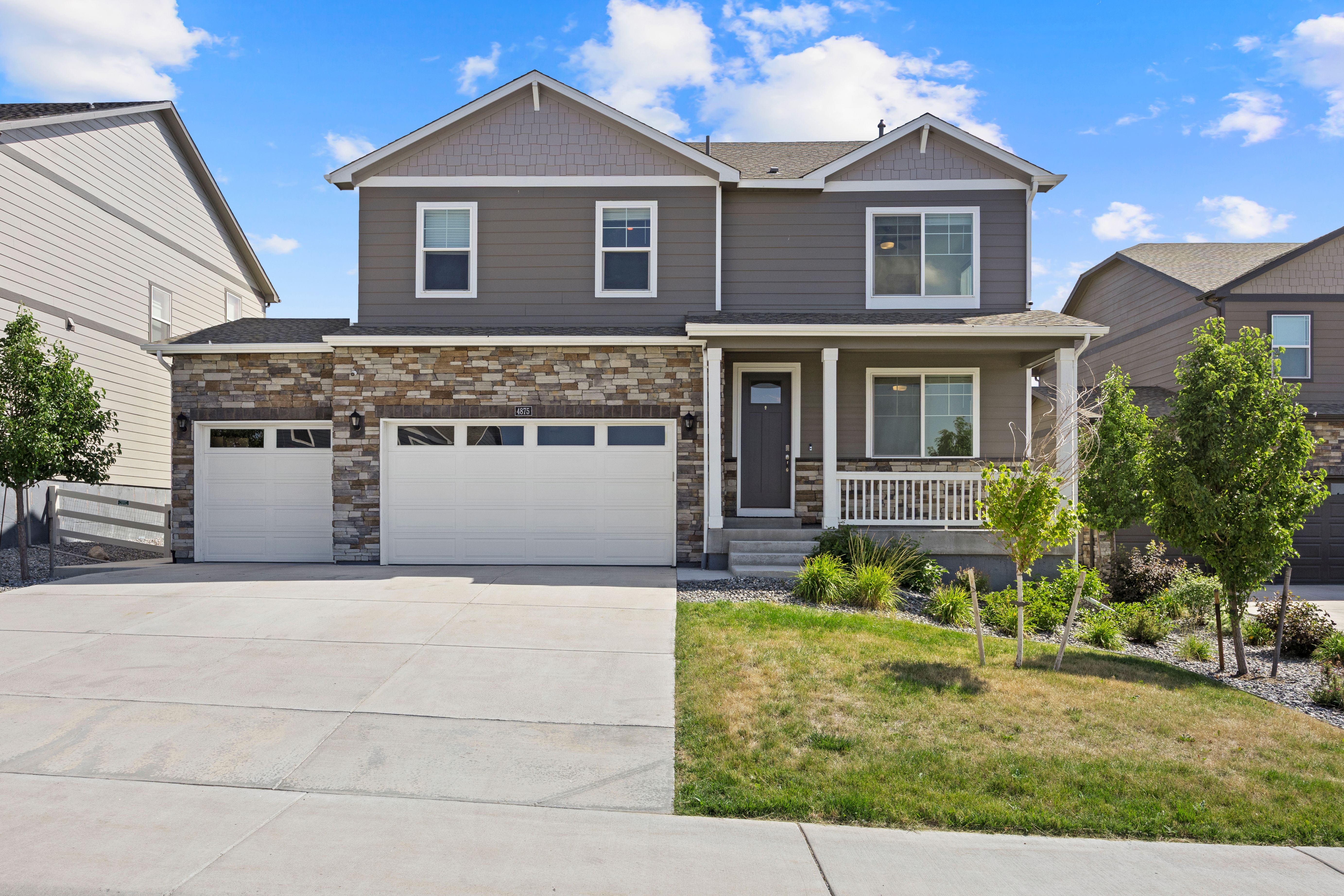  Perfect Blend of Modern Style, Functionality, and Mesa Views - 物件實景