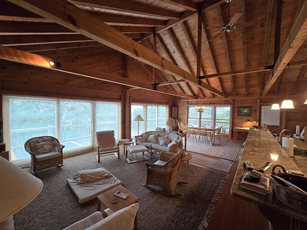 Warrensville, North Carolina, 28693, United States, 2 Bedrooms Bedrooms, ,2 BathroomsBathrooms,Residential,For Sale,1982340