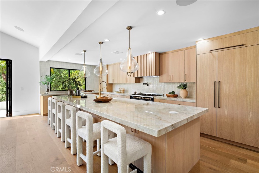 Newport Beach, California, 92660, United States, 4 Bedrooms Bedrooms, ,5 BathroomsBathrooms,Residential,For Sale,1942289