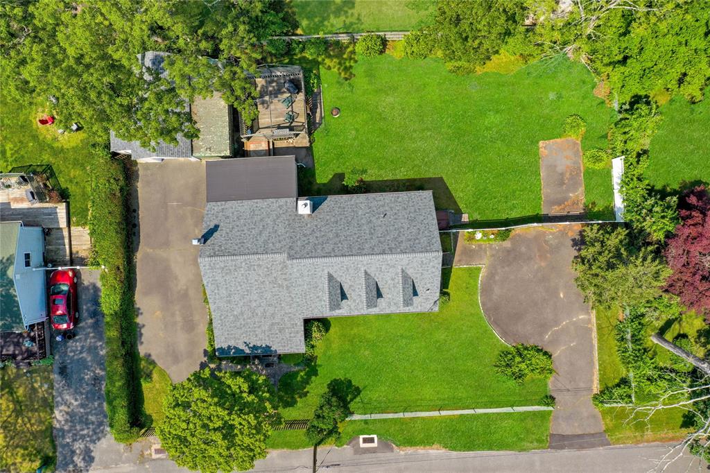 Mastic Beach, New York, 11951, United States, 5 Bedrooms Bedrooms, ,3 BathroomsBathrooms,Residential,For Sale,1974757