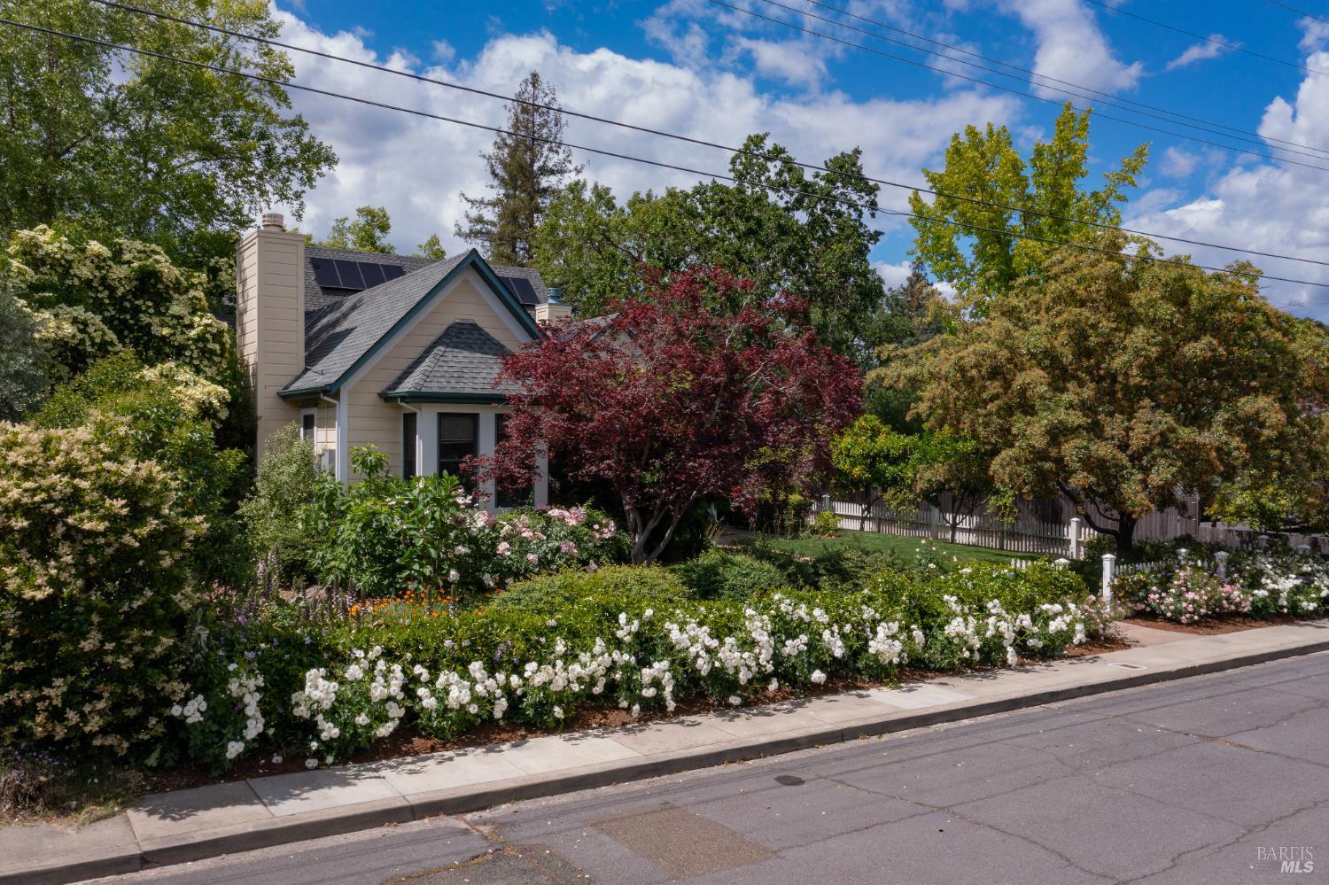 St. Helena, California, 94574, United States, 4 Bedrooms Bedrooms, ,4 BathroomsBathrooms,Residential,For Sale,1836928