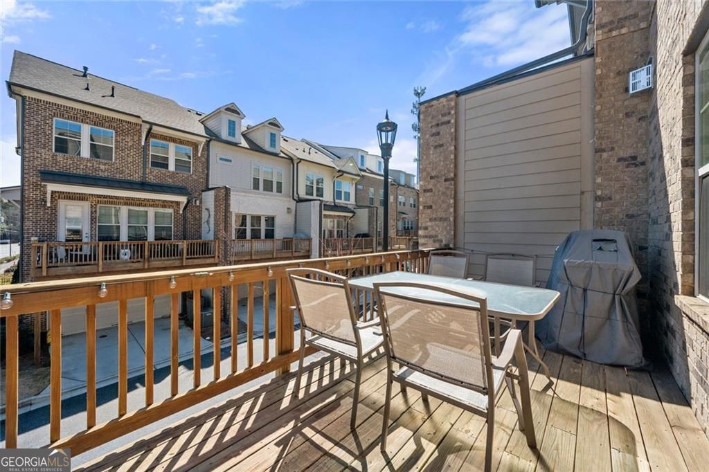 Peachtree Corners, Georgia, 30092, United States, 3 Bedrooms Bedrooms, ,4 BathroomsBathrooms,Residential,For Sale,1859102