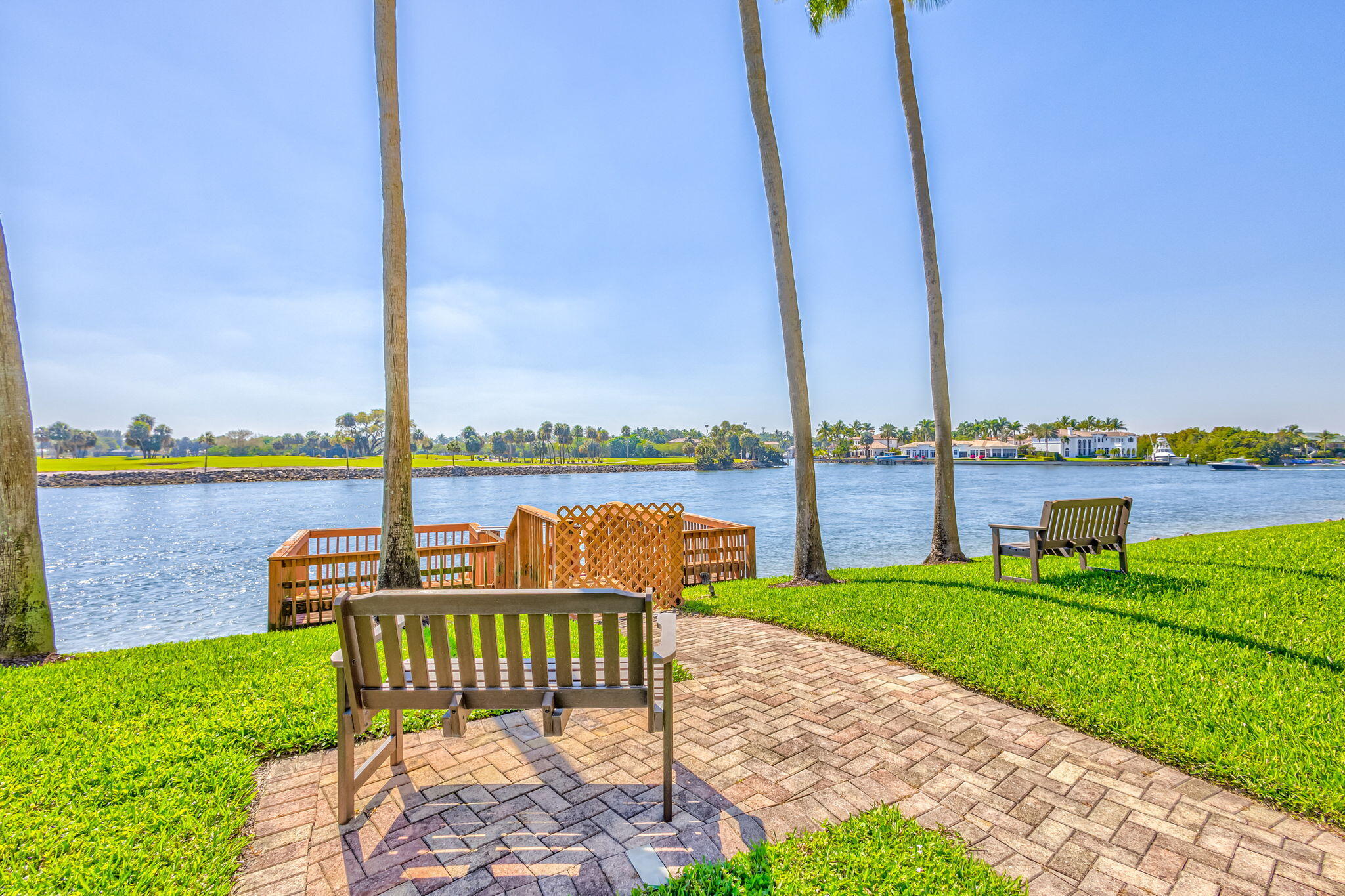 North Palm Beach, Florida, 33408, United States, 2 Bedrooms Bedrooms, ,2 BathroomsBathrooms,Residential,For Sale,1940741