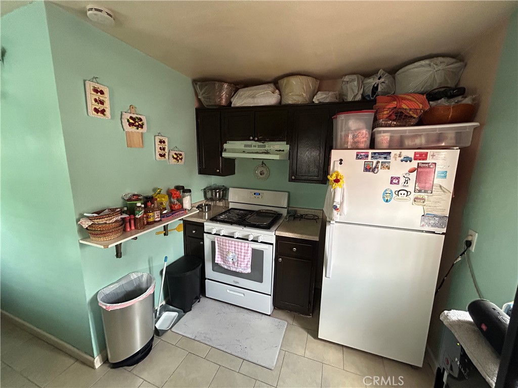 Los Angeles, California, 90011, United States, ,Residential,For Sale,1943623