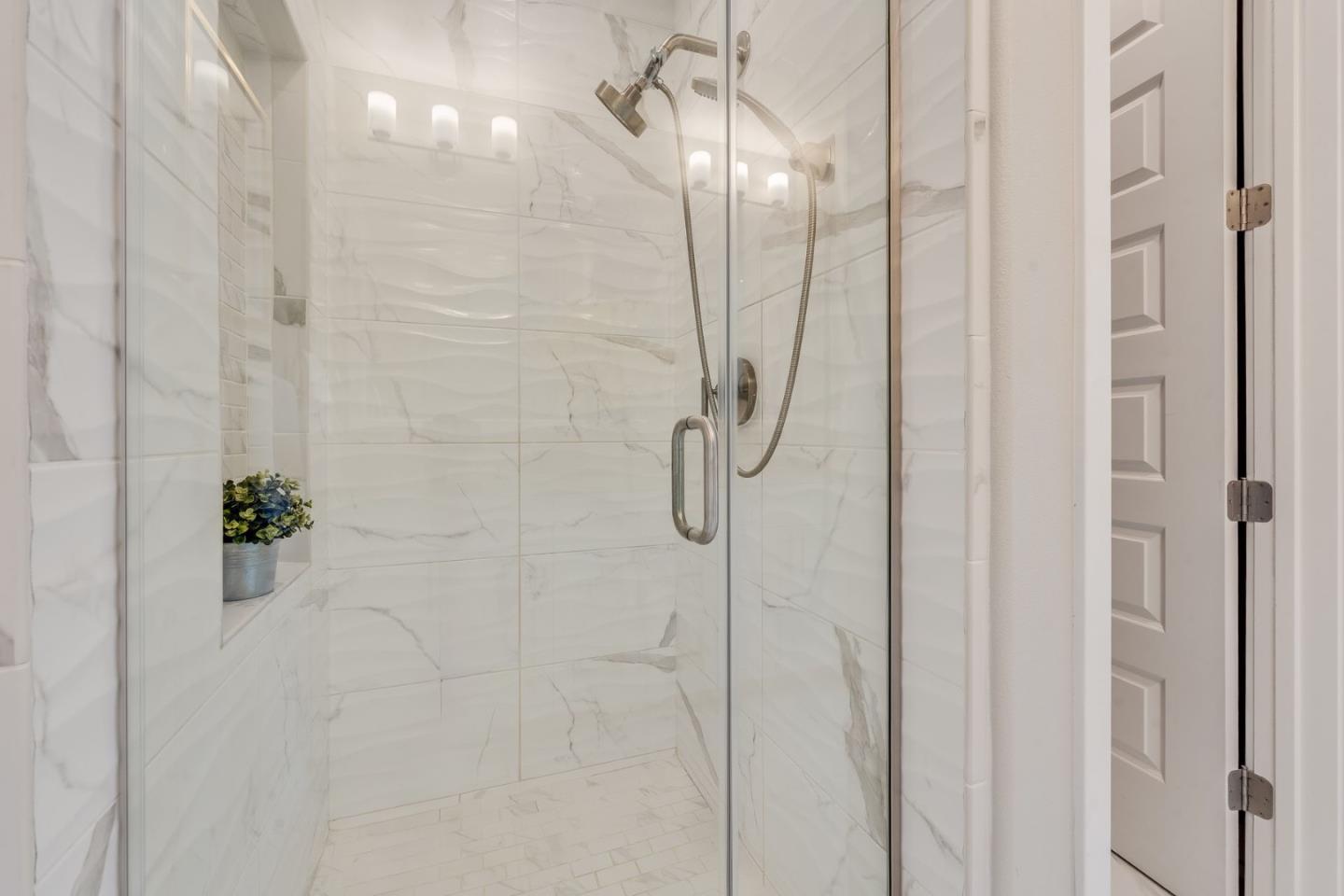 Sunnyvale, California, 94086, United States, 3 Bedrooms Bedrooms, ,4 BathroomsBathrooms,Residential,For Sale,1926187