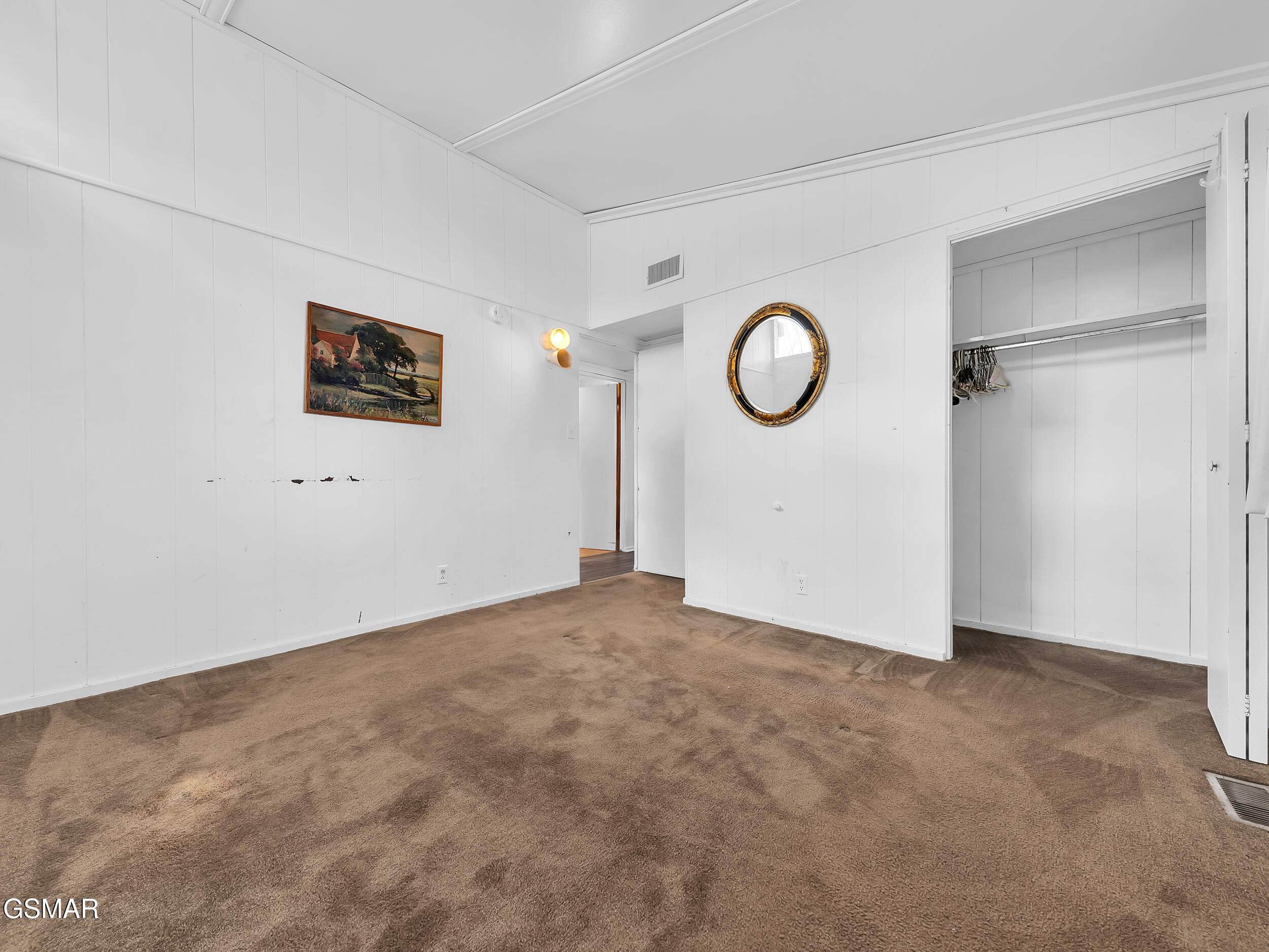 Dandridge, Tennessee, 37725, United States, 3 Bedrooms Bedrooms, ,1 BathroomBathrooms,Residential,For Sale,1973738