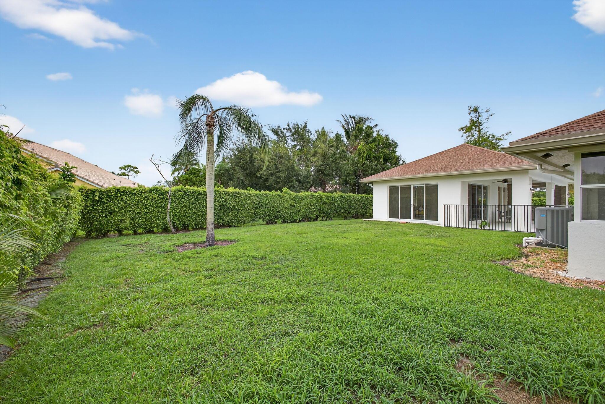 Wellington, Florida, 33414, United States, 5 Bedrooms Bedrooms, ,4 BathroomsBathrooms,Residential,For Sale,1978857