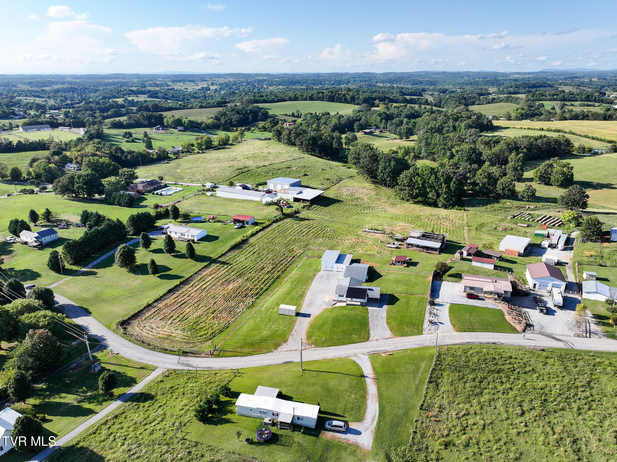 Greeneville, Tennessee, 37743, United States, 3 Bedrooms Bedrooms, ,2 BathroomsBathrooms,Residential,For Sale,1982221