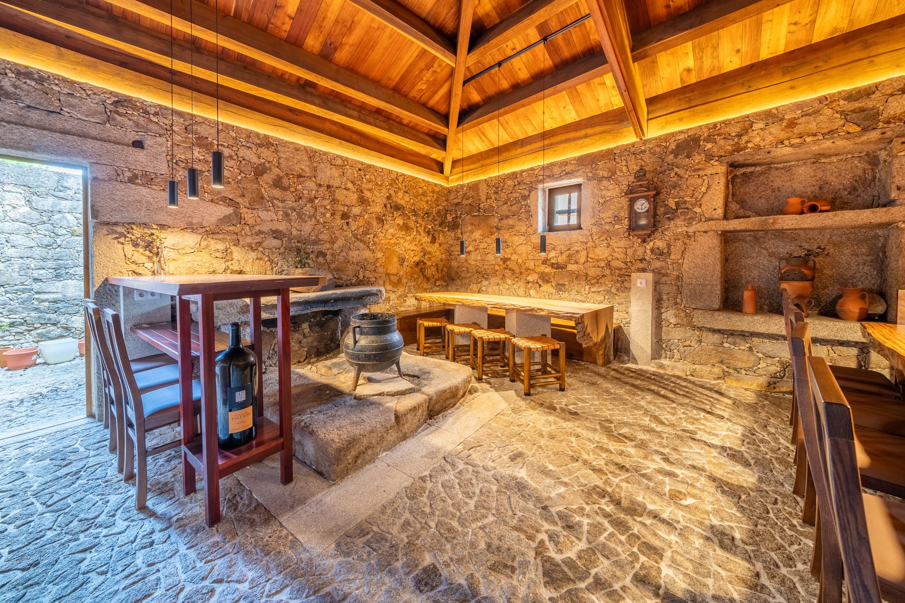  Manor House, 10 bedrooms, for Sale - 物件實景