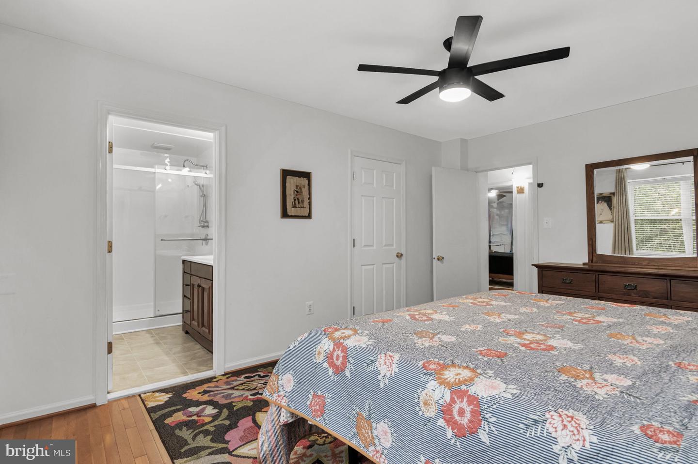 Fairfax, Virginia, 22031, United States, 3 Bedrooms Bedrooms, ,3 BathroomsBathrooms,Residential,For Sale,1916694