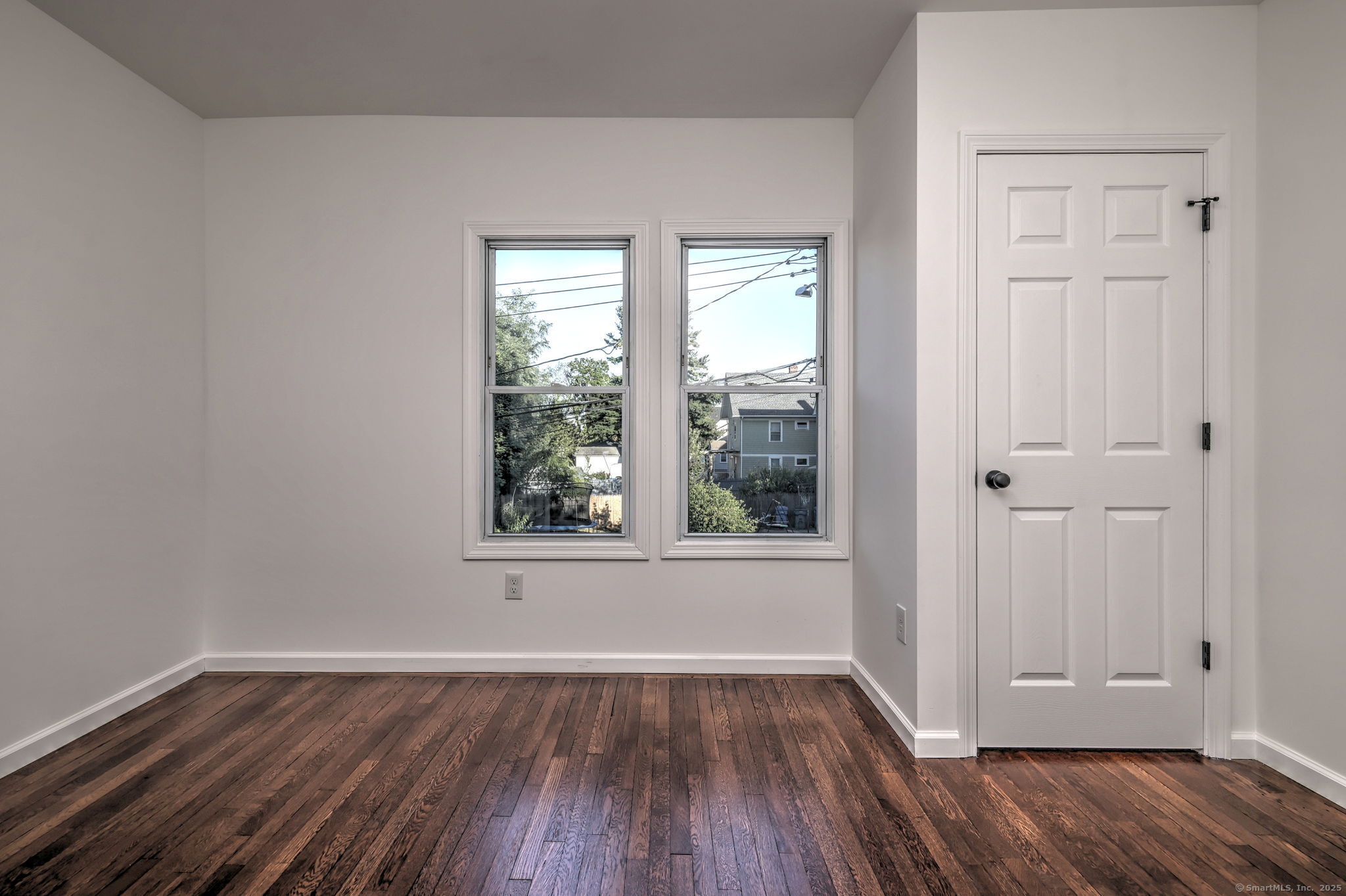 Hamden, Connecticut, 06514, United States, 8 Bedrooms Bedrooms, ,3 BathroomsBathrooms,Residential,For Sale,1940598