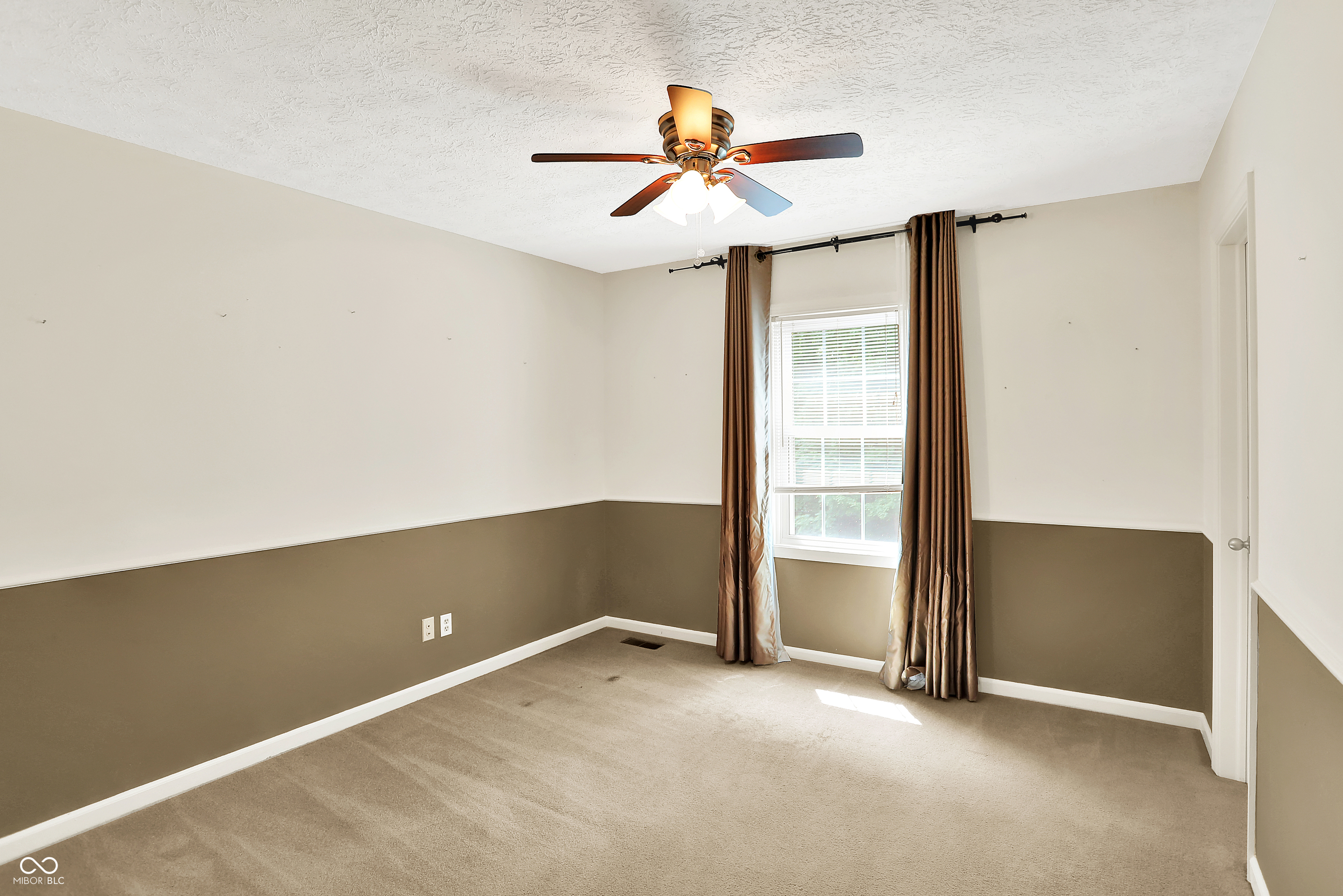 Carmel, Indiana, 46290, United States, 5 Bedrooms Bedrooms, ,4 BathroomsBathrooms,Residential,For Sale,1920865