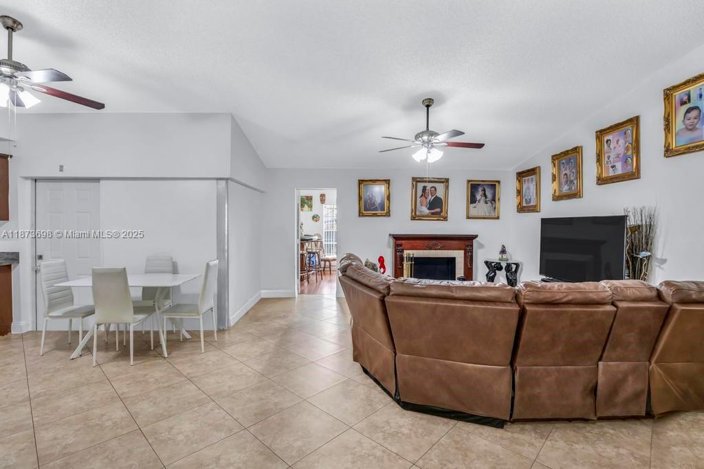 Homestead, Florida, 33032, United States, 5 Bedrooms Bedrooms, ,3 BathroomsBathrooms,Residential,For Sale,1941894