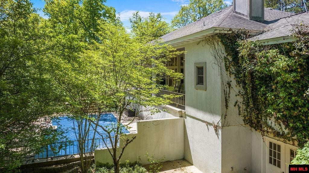 7922 HWY 201 SOUTH, Mountain Home, Arkansas, 72653, United States, 5 Bedrooms Bedrooms, ,6 BathroomsBathrooms,Residential,For Sale,7922 HWY 201 SOUTH,1266257