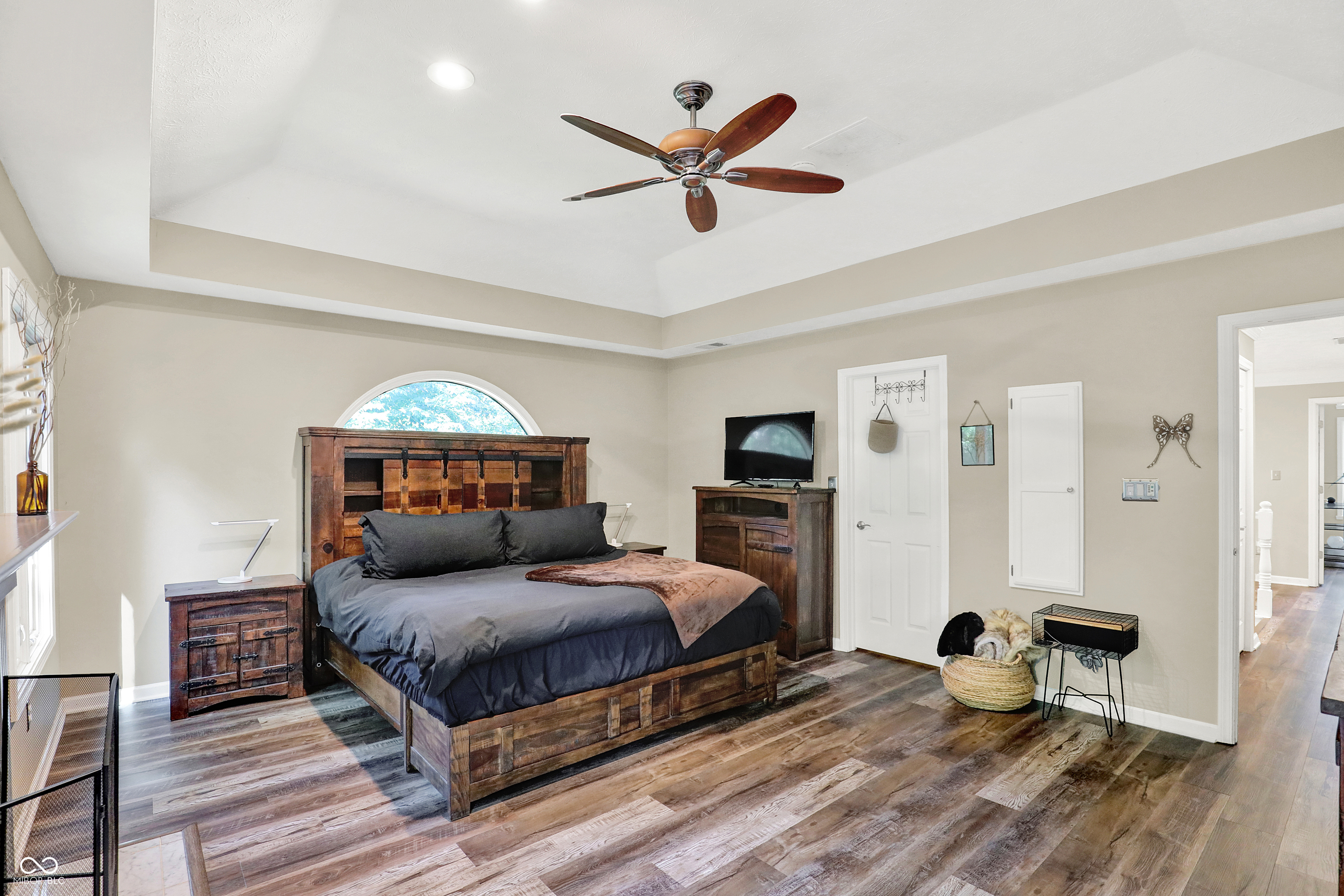 Indianapolis, Indiana, 46240, United States, 4 Bedrooms Bedrooms, ,3 BathroomsBathrooms,Residential,For Sale,1974215