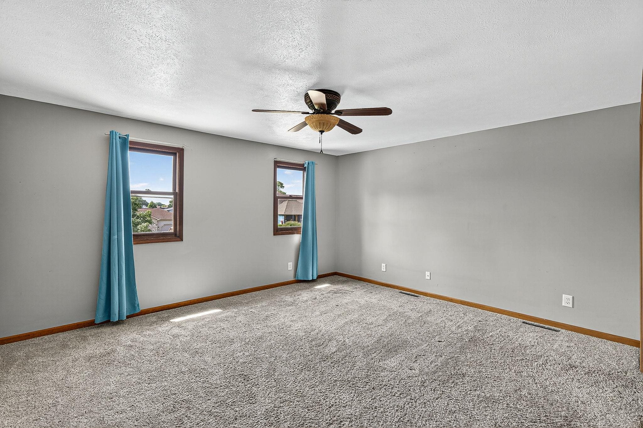 Elkhart, Indiana, 46514, United States, 3 Bedrooms Bedrooms, ,3 BathroomsBathrooms,Residential,For Sale,1917912