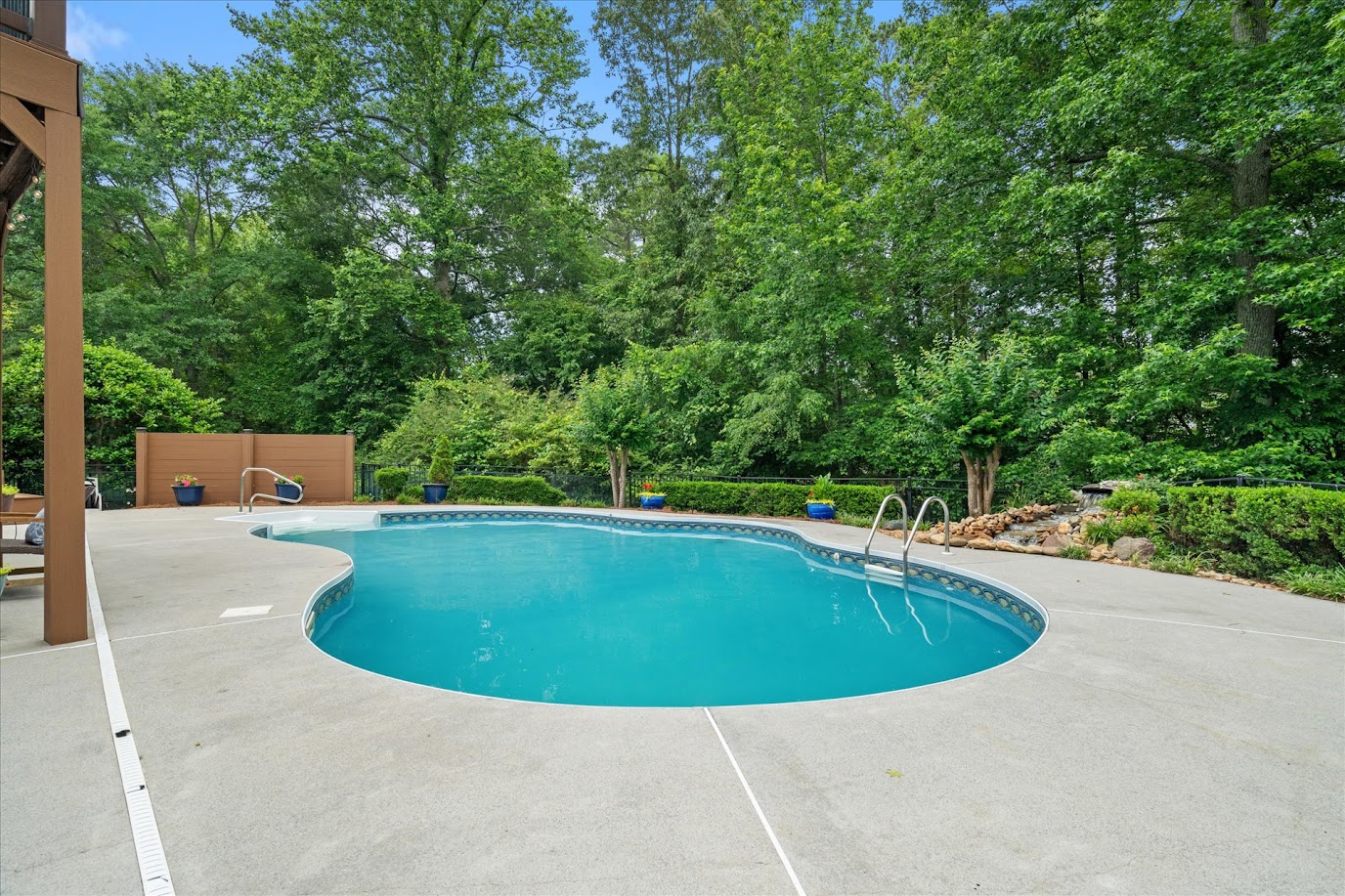 Villa Rica, Georgia, 30180, United States, 6 Bedrooms Bedrooms, ,4 BathroomsBathrooms,Residential,For Sale,1983769