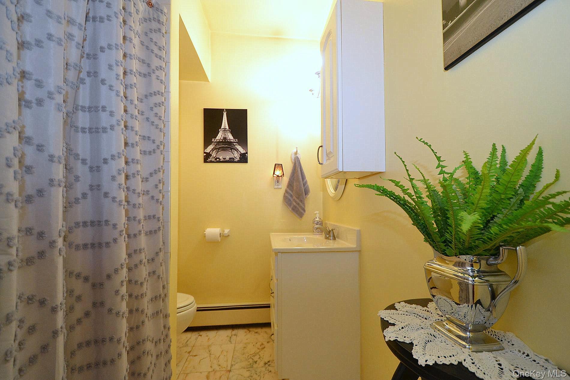 Patchogue, New York, 11772, United States, 3 Bedrooms Bedrooms, ,2 BathroomsBathrooms,Residential,For Sale,1972957