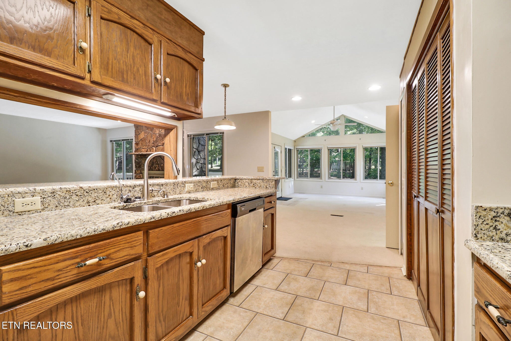 Anglewood Dr, Crossville, TN 38558 #1