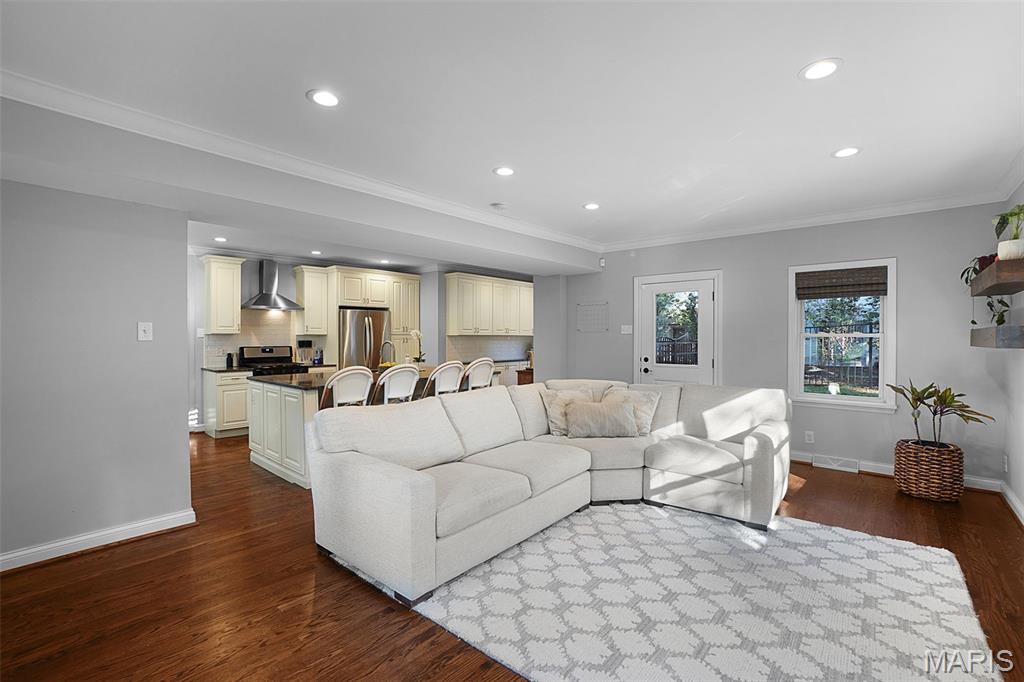 Warson Woods, Missouri, 63122, United States, 4 Bedrooms Bedrooms, ,3 BathroomsBathrooms,Residential,For Sale,1987966