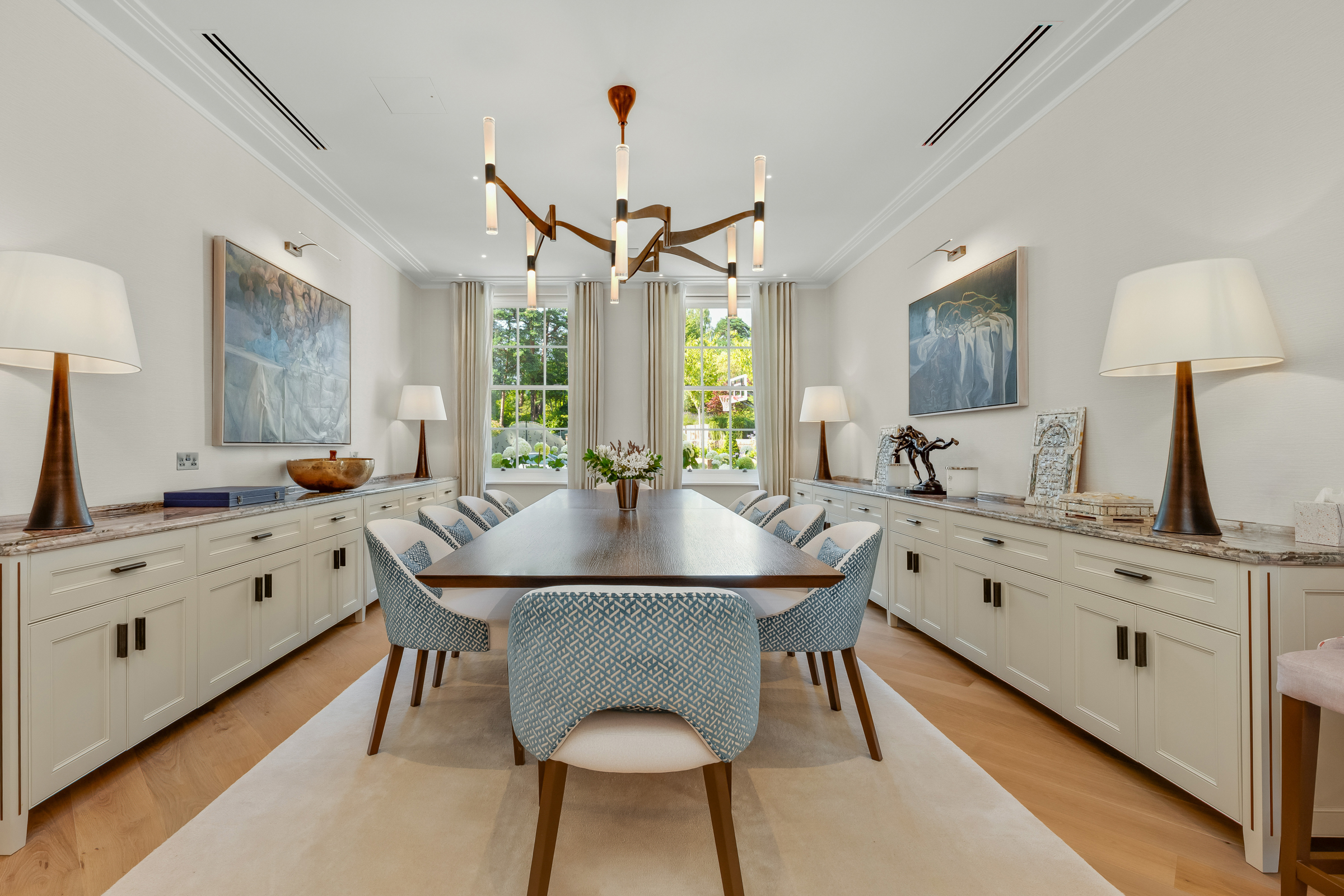  A Newly Refurbished House with Far-Reaching Views in St George’s Hill - 物件實景