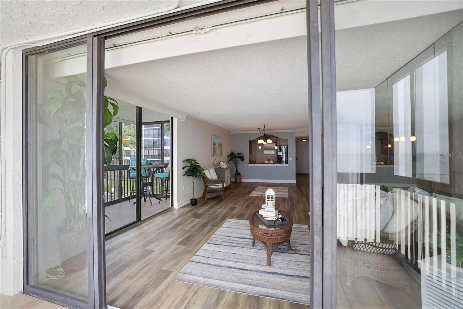 Redington Shores, Florida, 33708, United States, 2 Bedrooms Bedrooms, ,2 BathroomsBathrooms,Residential,For Sale,1979390