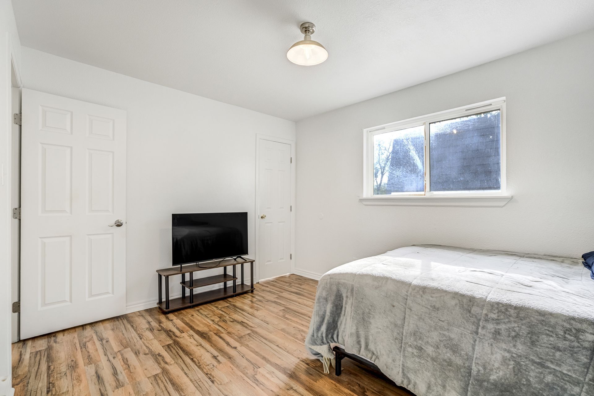  Updated Four Bedroom Home with Assumable Loan - 物件實景