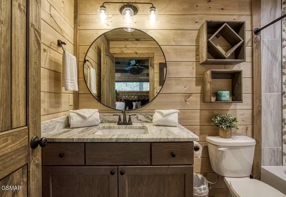 Sevierville, Tennessee, 37862, United States, 5 Bedrooms Bedrooms, ,5 BathroomsBathrooms,Residential,For Sale,2008857