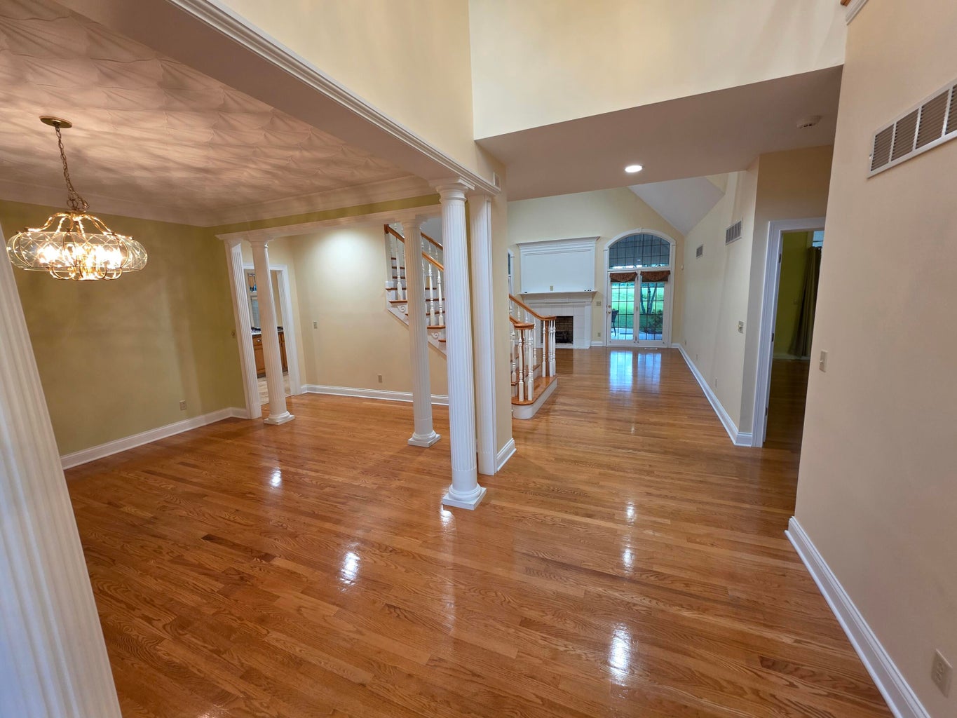 Somerset, Kentucky, 42503, United States, 4 Bedrooms Bedrooms, ,4 BathroomsBathrooms,Residential,For Sale,2048001