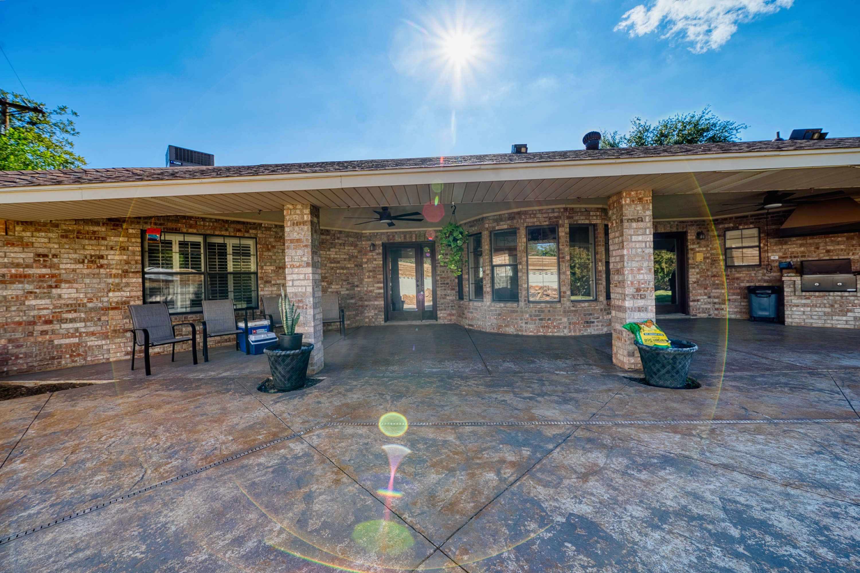 Carlsbad, New Mexico, 88220, United States, 4 Bedrooms Bedrooms, ,3 BathroomsBathrooms,Residential,For Sale,1974897