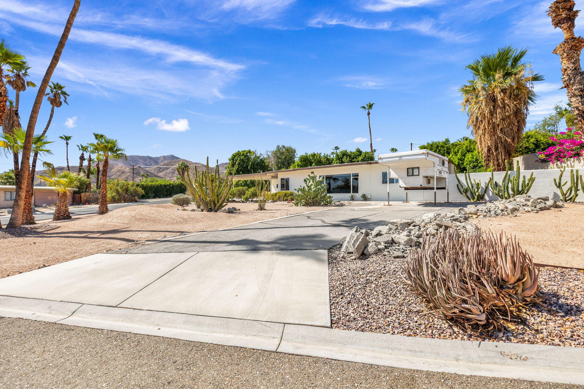 Cathedral City, California, 92234, United States, 3 Bedrooms Bedrooms, ,3 BathroomsBathrooms,Residential,For Sale,1896973