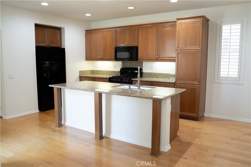 Murrieta, California, 92562, United States, 3 Bedrooms Bedrooms, ,3 BathroomsBathrooms,Residential,For Sale,1975353