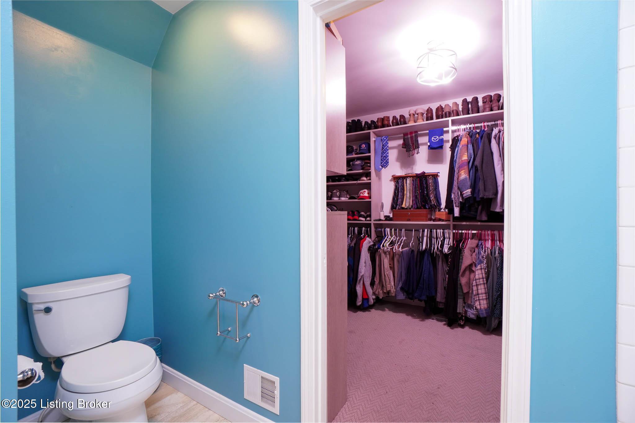 Louisville, Kentucky, 40299, United States, 3 Bedrooms Bedrooms, ,4 BathroomsBathrooms,Residential,For Sale,2000684