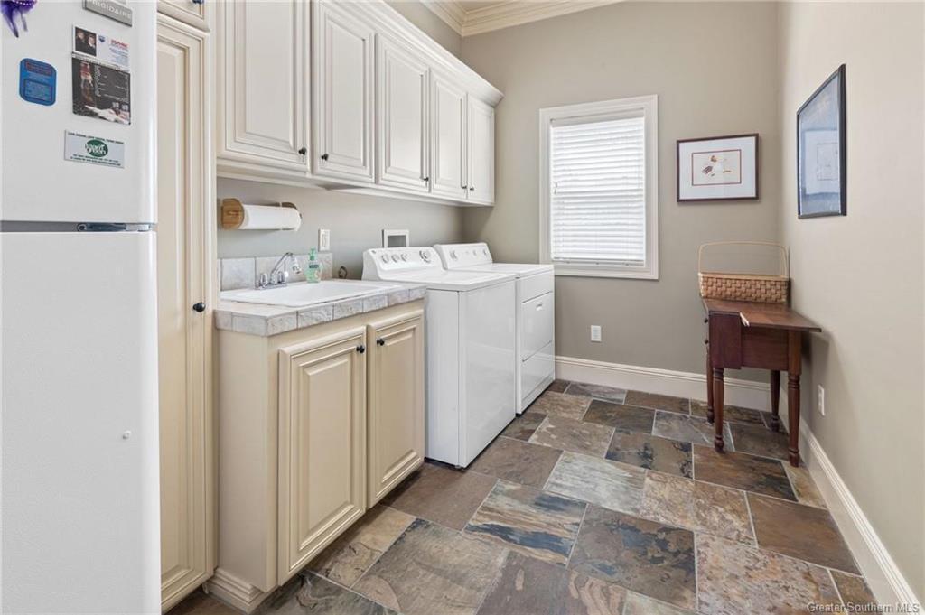 Lake Charles, Louisiana, 70611, United States, 4 Bedrooms Bedrooms, ,5 BathroomsBathrooms,Residential,For Sale,1891356