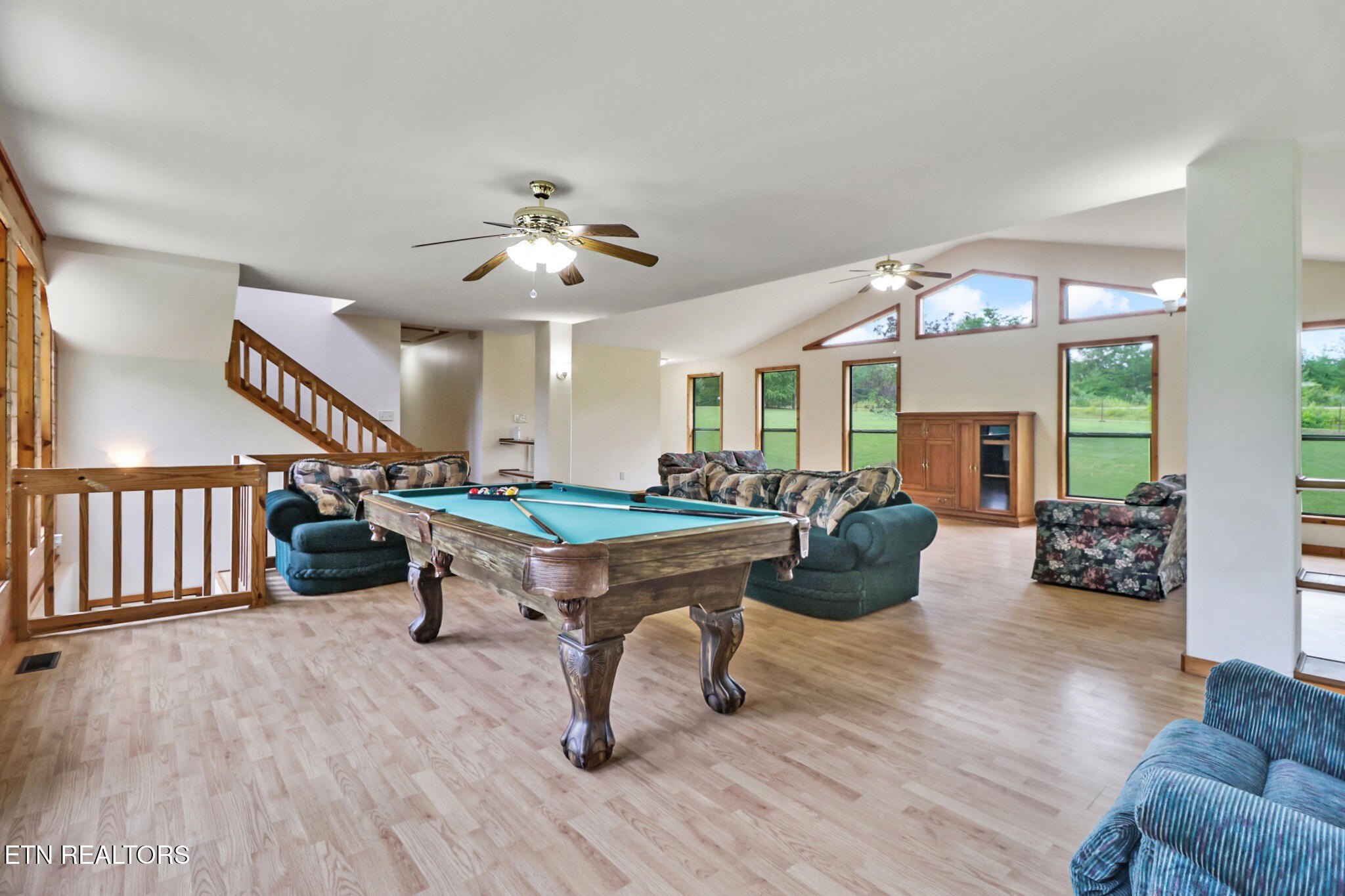 Crossville, Tennessee, 38571, United States, 3 Bedrooms Bedrooms, ,4 BathroomsBathrooms,Residential,For Sale,1979710