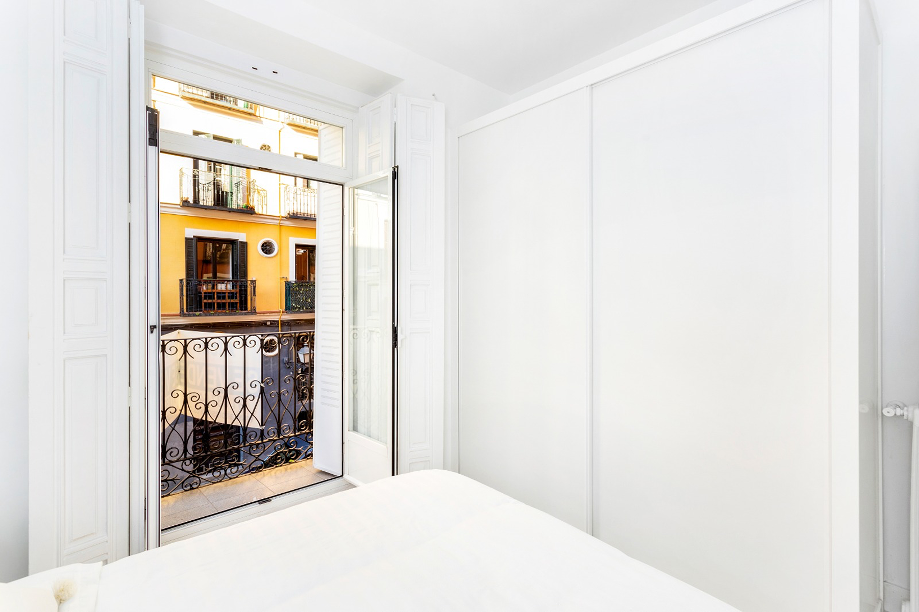  Historic Flat in Central Madrid for Investors - 物件實景