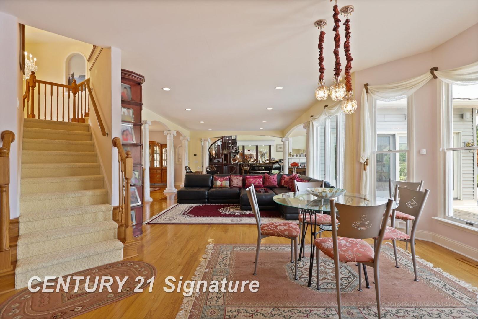 Saginaw, Michigan, 48609, United States, 4 Bedrooms Bedrooms, ,7 BathroomsBathrooms,Residential,For Sale,1980528