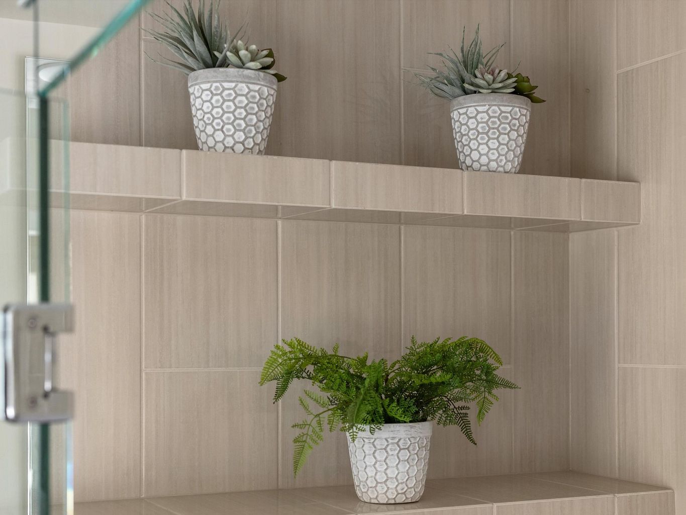 Manitowoc, Wisconsin, 54220, United States, 4 Bedrooms Bedrooms, ,4 BathroomsBathrooms,Residential,For Sale,1982773