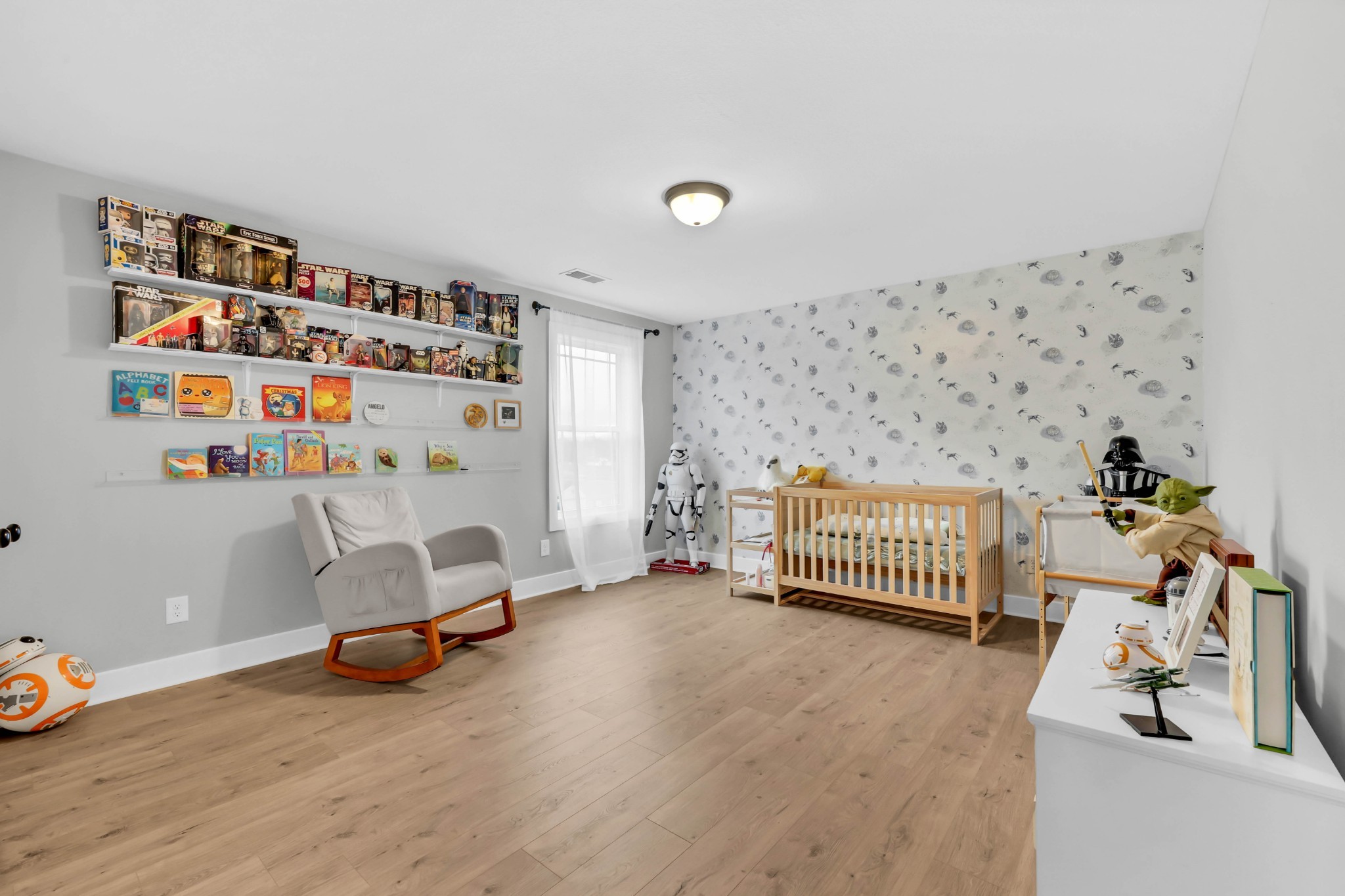 Clarksville, Tennessee, 37040, United States, 4 Bedrooms Bedrooms, ,3 BathroomsBathrooms,Residential,For Sale,2005319