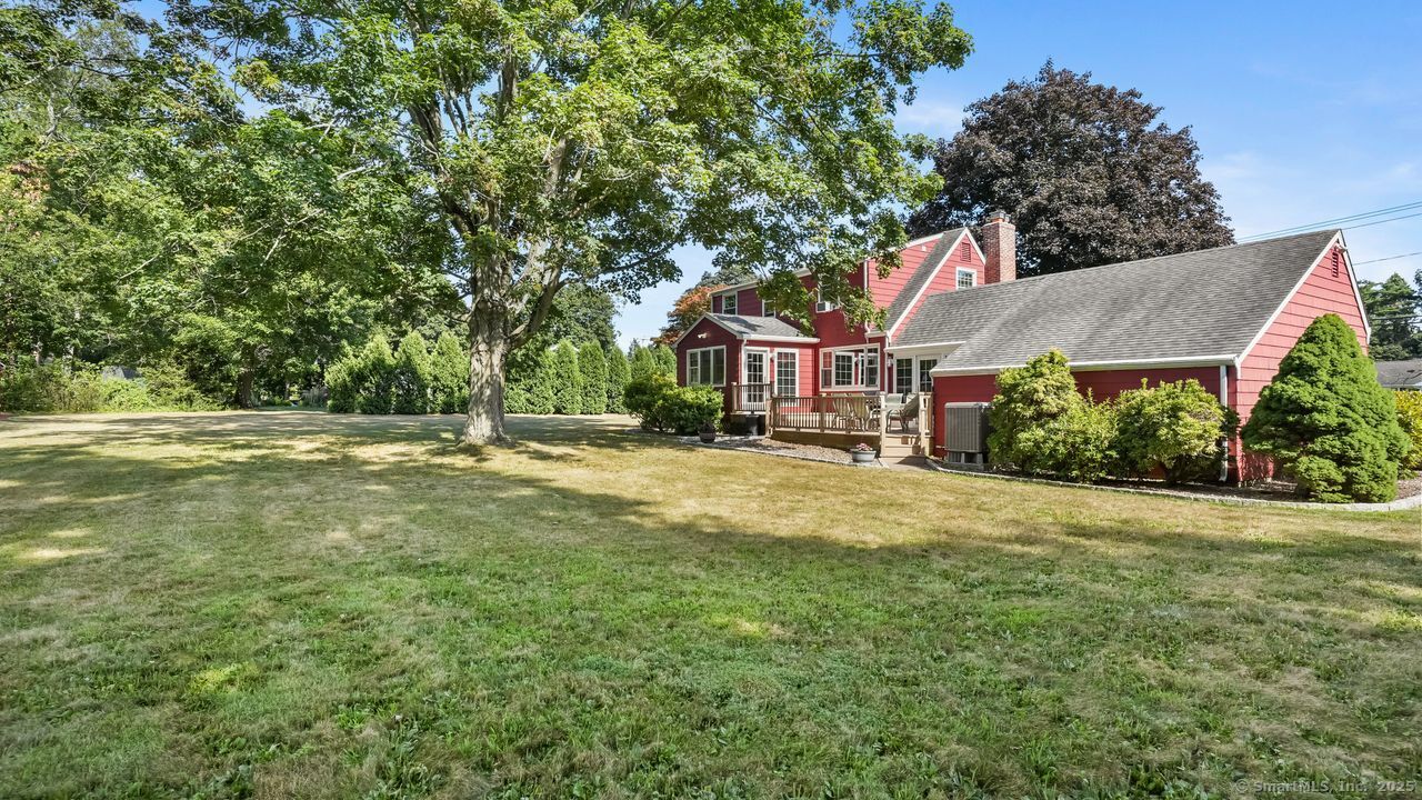 Orange, Connecticut, 06477, United States, 3 Bedrooms Bedrooms, ,2 BathroomsBathrooms,Residential,For Sale,1932290