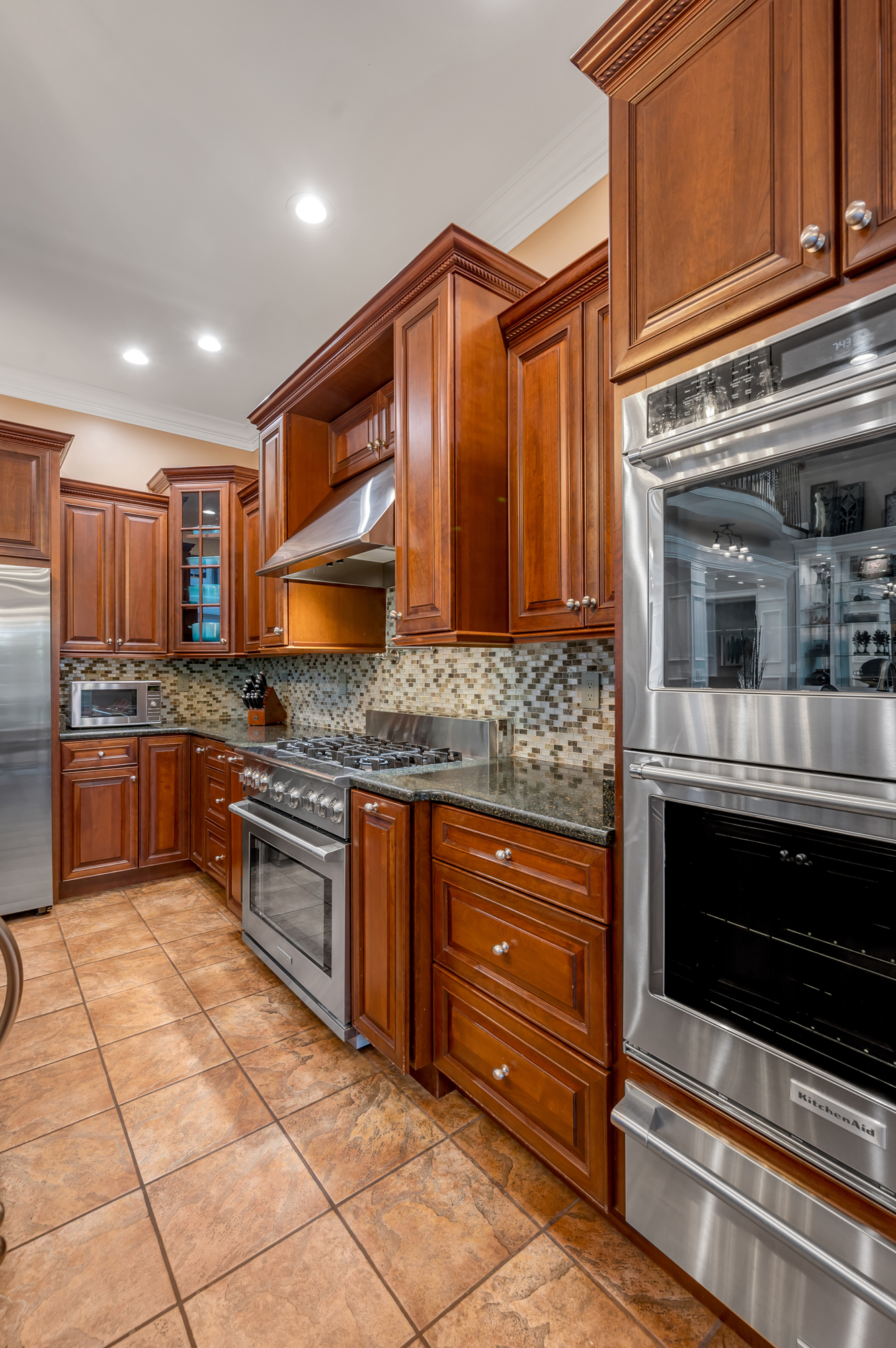  315 Whispering Brook Drive - 物件實景