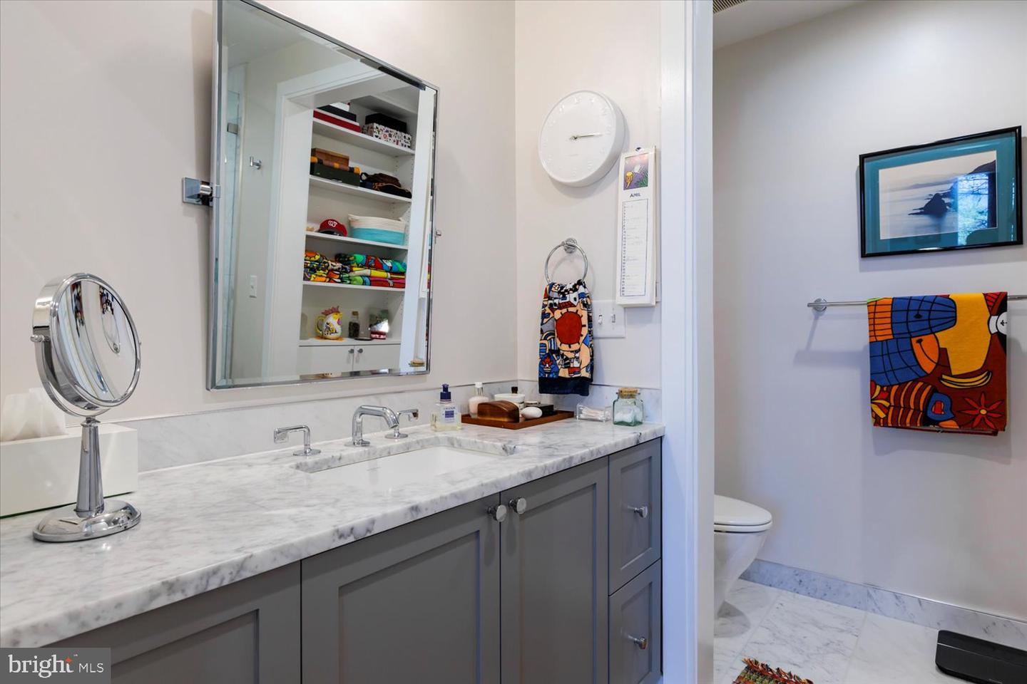 Washington, District of Columbia, 20003, United States, 1 Bedroom Bedrooms, ,2 BathroomsBathrooms,Residential,For Sale,1766672