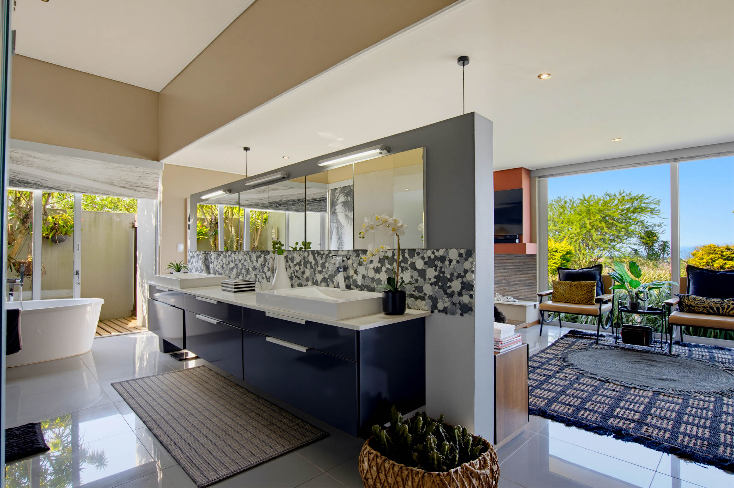  Contemporary Coastal Luxury with Panoramic Ocean Views in Brettenwood Estate - 物件實景