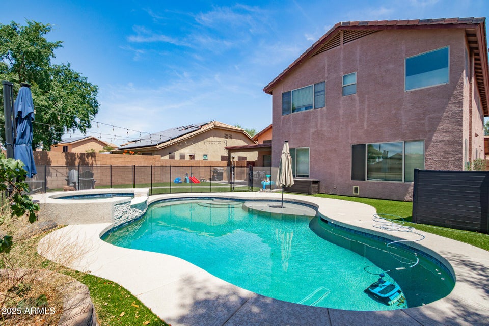 Litchfield Park, Arizona, 85340, United States, 4 Bedrooms Bedrooms, ,2 BathroomsBathrooms,Residential,For Sale,1878994